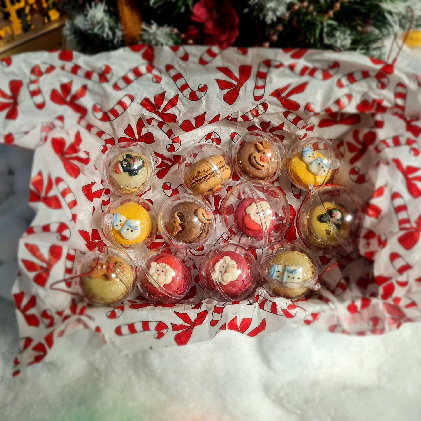 Delicious French Macaron Filled Christmas Baubles - cakery wonderland eventscakery wonderland eventscakery wonderland eventsMacaron6macbaubles
