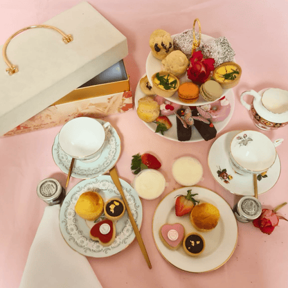 Deluxe Afternoon Tea - Event Catering I Delivery in London - cakery wonderland eventscakery wonderlandcakery wonderlandafternoon teacelebrationafternoontea-delivery