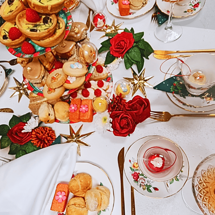 Deluxe Christmas Afternoon Tea Delivered: The Ultimate Festive Gift - cakery wonderland eventscakery wonderland eventscakery wonderland eventsafternoon teacakeryxmasteahandbag