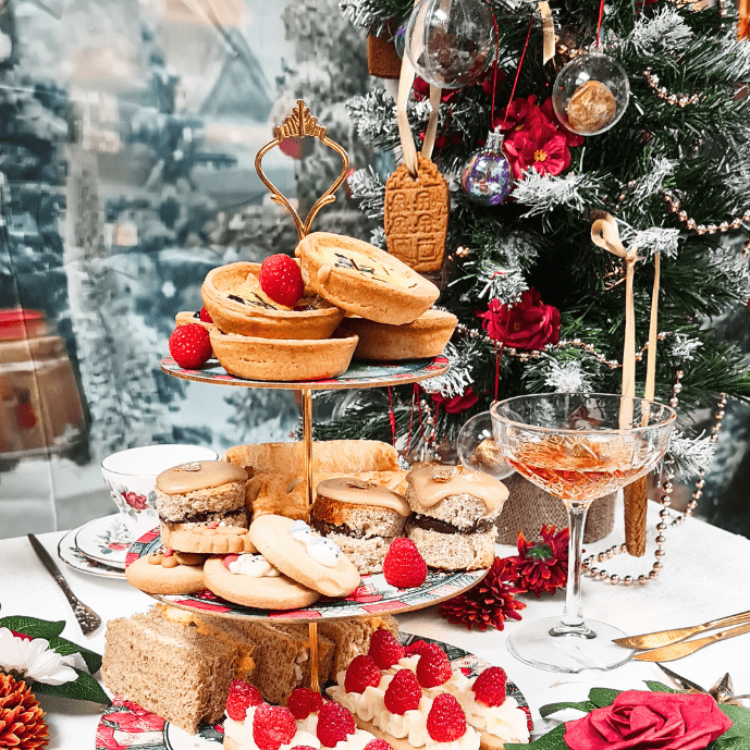 Deluxe Christmas Afternoon Tea Delivered: The Ultimate Festive Gift - cakery wonderland eventscakery wonderland eventscakery wonderland eventsafternoon teacakeryxmastea -2