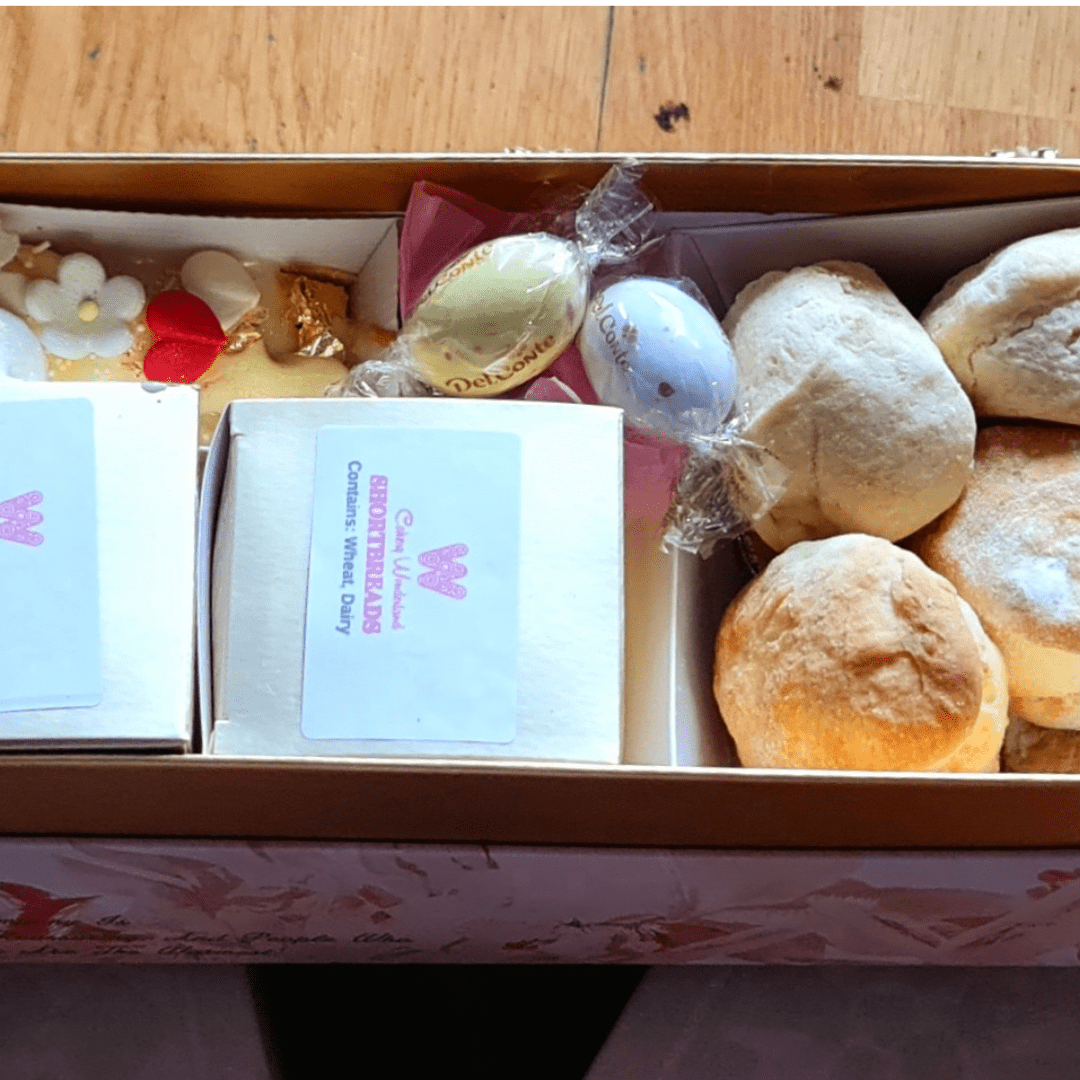 Handbag Gift Box Your Afternoon Tea - Handmade Handbag Gift Box - cakery wonderland eventscakery wonderlandcakery wonderlandGift Boxes & TinsHANDBAGONLY