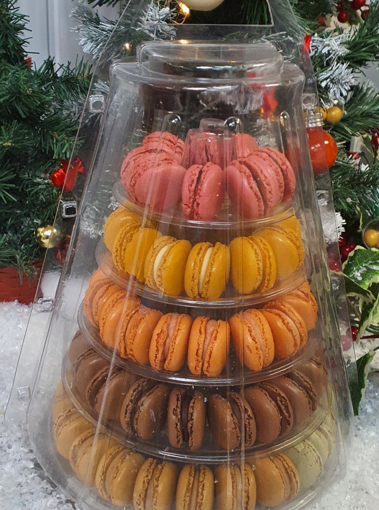 Christmas Macaron Tower and Carry Case - cakery wonderland eventscakery wonderland eventscakery wonderland eventsmacaron tower72xmastower